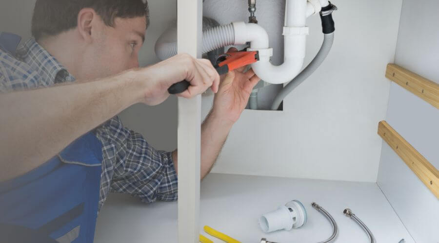 Professional bathroom faucet installation in Plano, IA